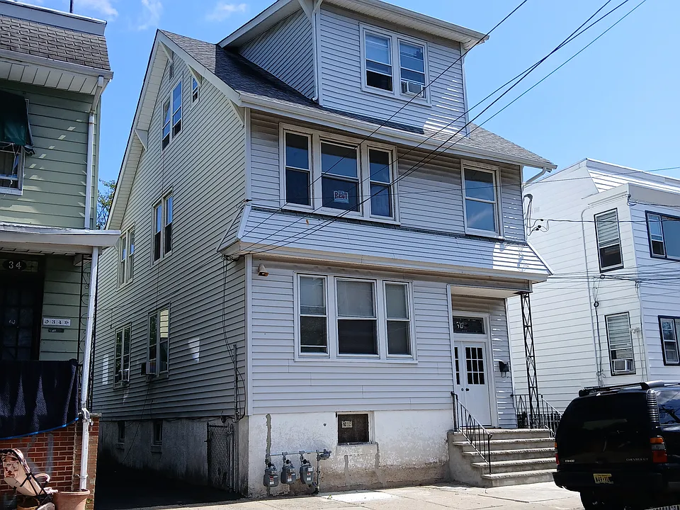 36 Smith St #2
