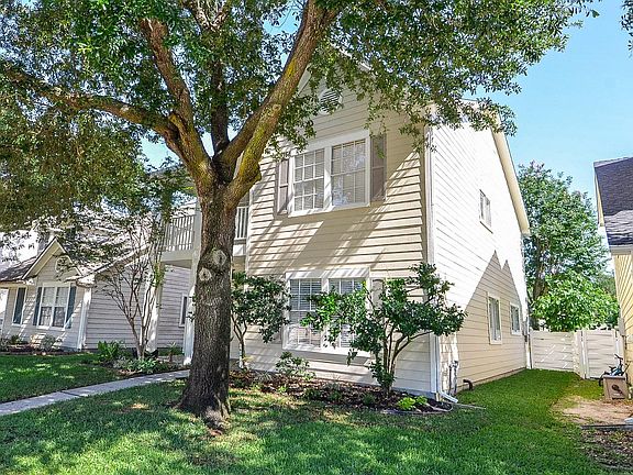2nd image of 9846 Farrell Dr