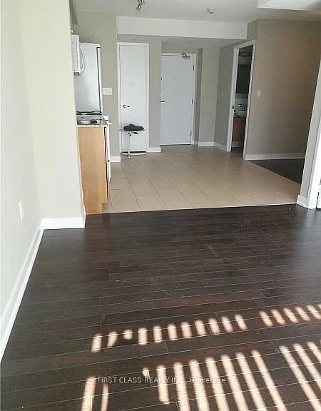 15 Fort York Blvd #2102 — Photo 2