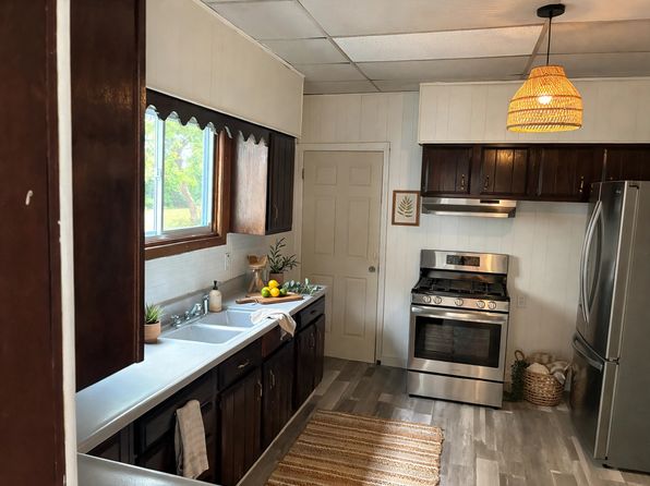 299 Cable St #1
