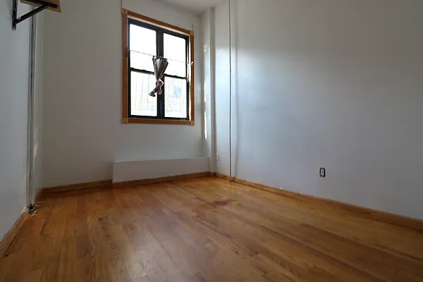 Rented by Nooklyn NYC LLC | media 17