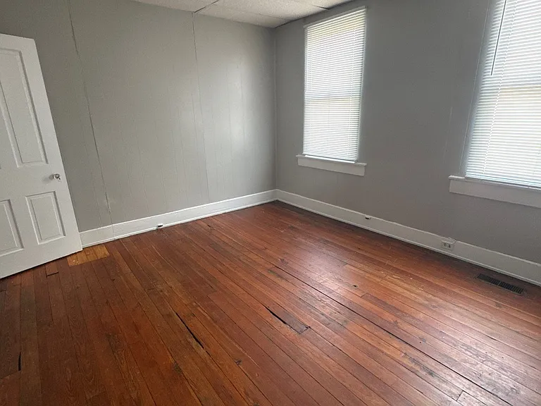 612 Berry St — Photo 17