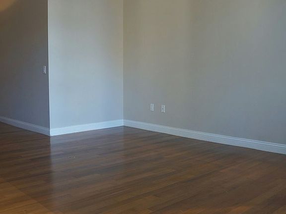 5th image of 88 Greenwich St APT 1510