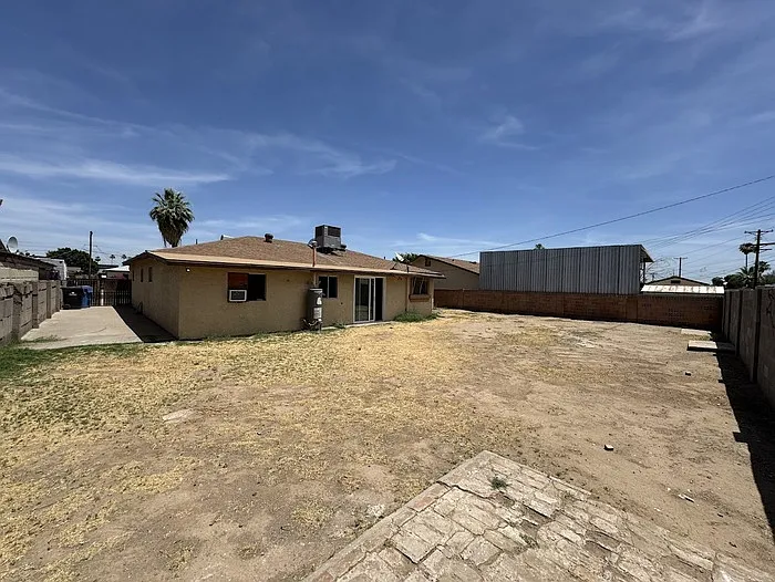 3241 W Pierson St — Photo 20