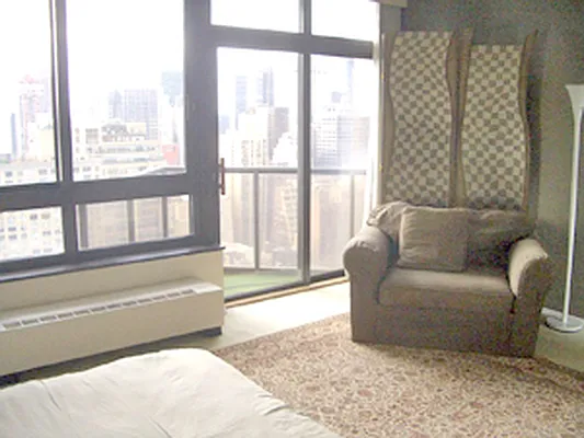 Sold by Corcoran | media 21