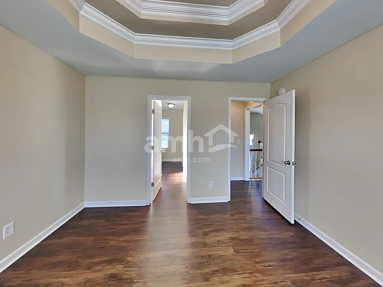 733 Clear Cir — Photo 13