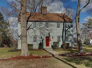 35 Hawthorne Ave, Barrington, RI 02806