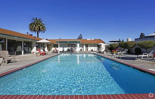 Henderson Homes — Photo 41