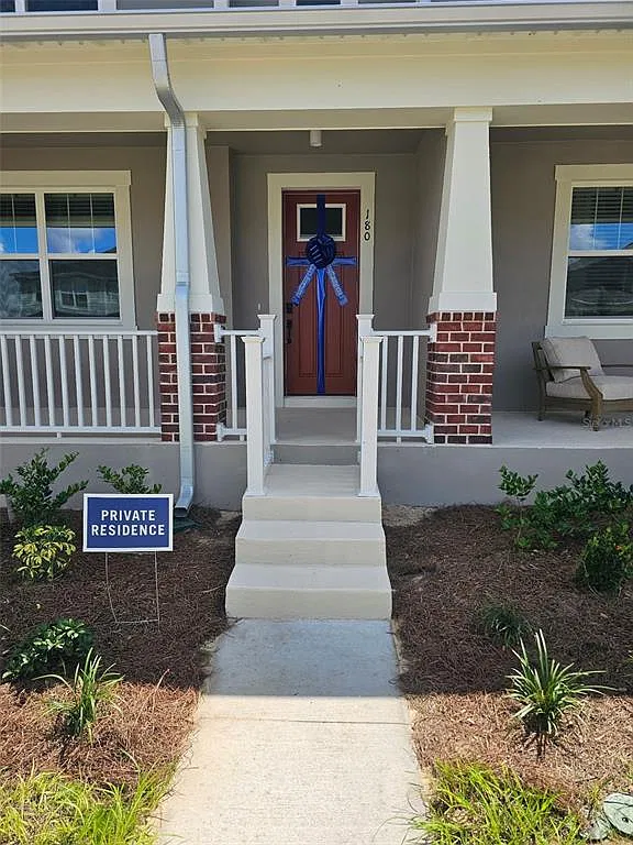 3 bed, 2.5 bath, 1653 sqft, $2,350 — Photo 1
