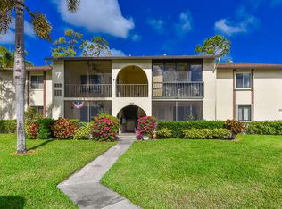 305 Knotty Pine Cir APT D-2, Greenacres, FL 33463