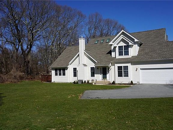 3rd image of 50 Fieldstone Dr