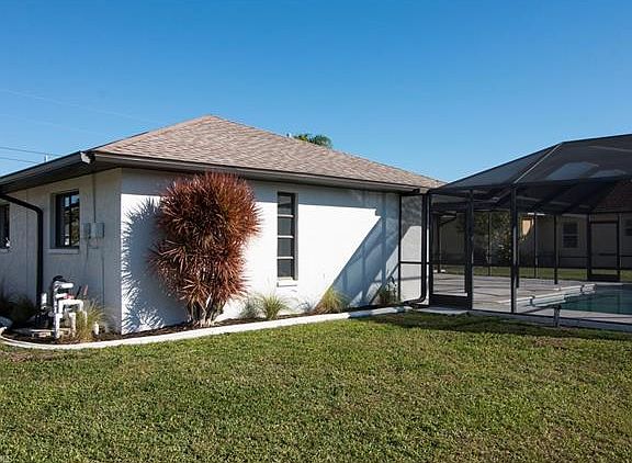3rd image of 3212 SW 1st Pl