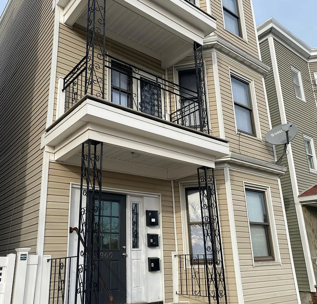 3 bed, $3,700 — Photo 1