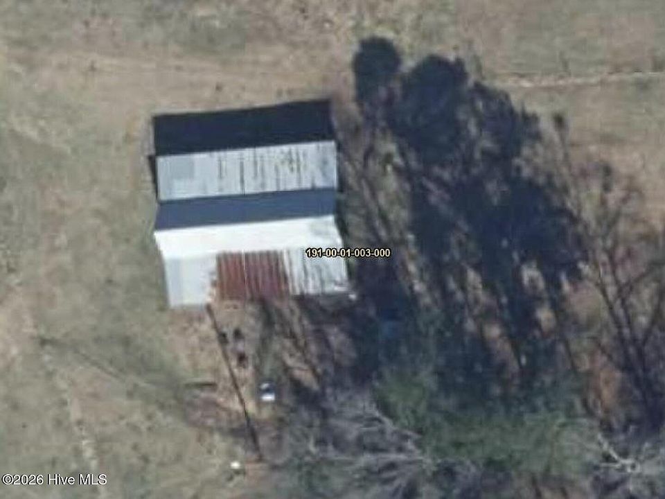 2nd image of 14 Rope Horse Road
