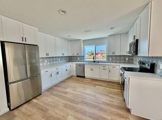 13621 Green Valley Dr #5, Tustin, CA 92780