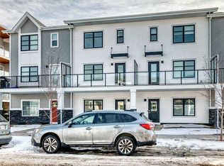 693 N Savanna Blvd NE, Calgary, AB T3J 0Z1