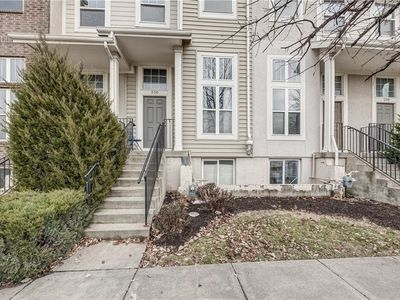 236 N Hedge Ln, Olathe, KS, 66061