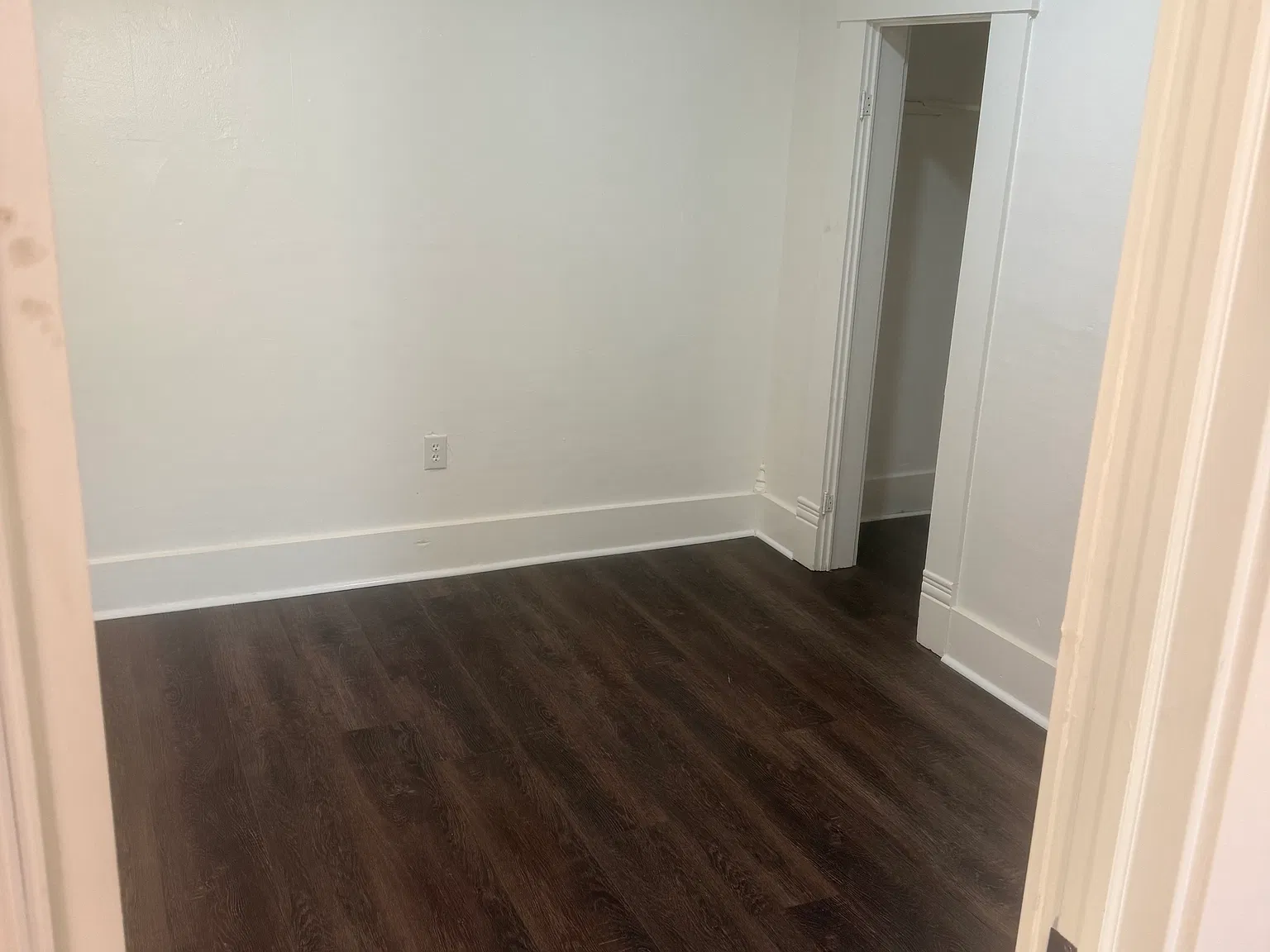 2 bed, 1100 sqft, $1,200 — Photo 4