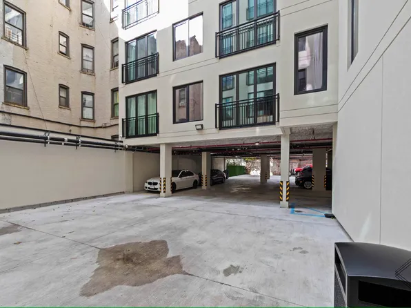 219 Lenox Road image 9 of 18