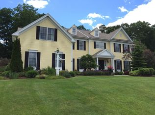 10 Bridle Ridge Dr, North Grafton, MA 01536