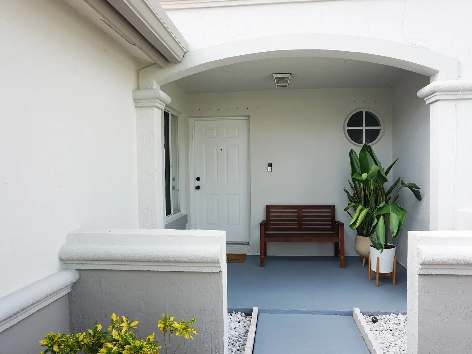 3 bed, 2.5 bath, 1644 sqft, $3,100 — Photo 2