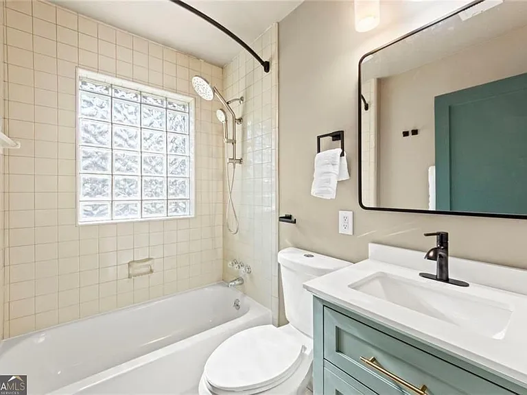 1333 Victor Rd NE — Photo 31