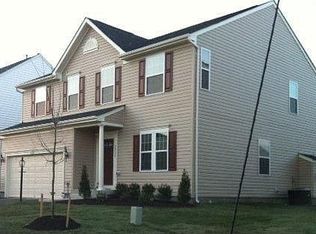 42230 Oasis Ct, Chantilly, VA 20152