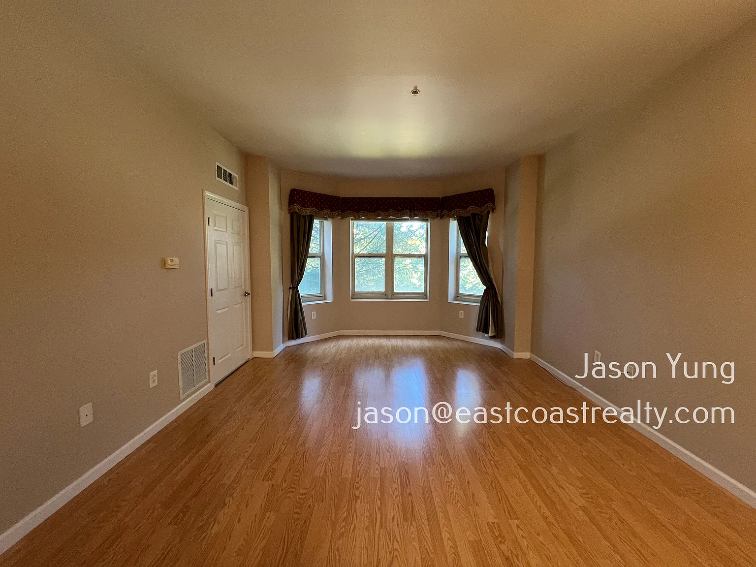 1 Cityview Ln — Photo 4