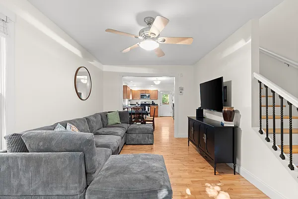 120 Kendene St — Photo 3