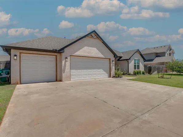 11017 SW 32nd St, Yukon, OK 73099