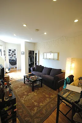 Rented by Bold New York | media 16