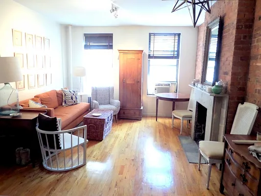 Rented by Citi Habitats | media 22