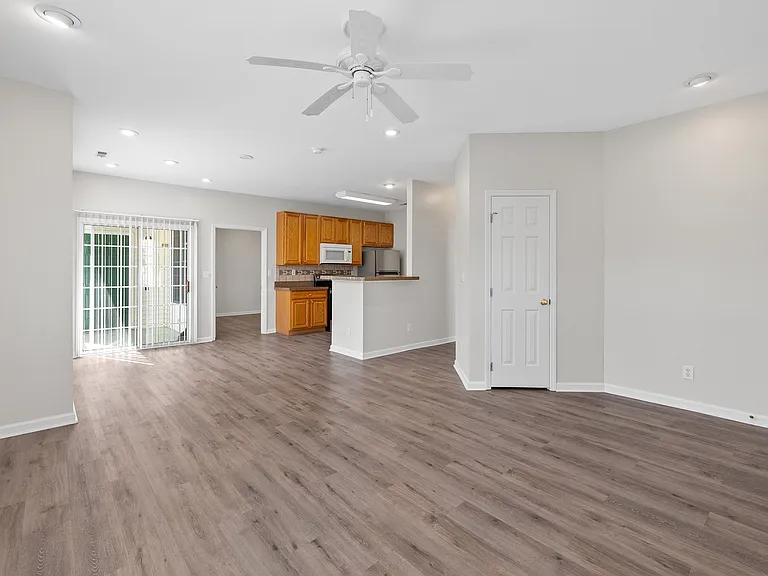 1713 Kudrow Ln #1 — Photo 10