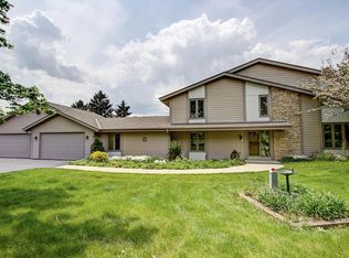 W227S4195 Concord Ct, Waukesha, WI 53189