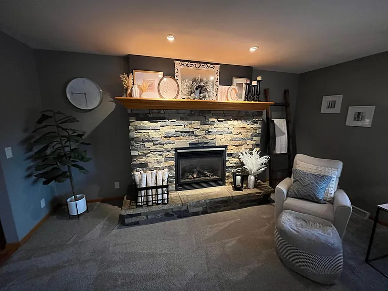 15211 Shirley St — Photo 77