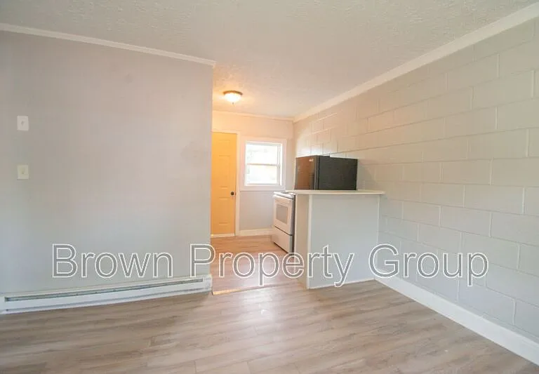 412A Lake Ave — Photo 4