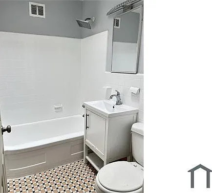 5802 Newtown Ave — Photo 4