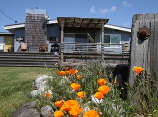 1986 E Waldron Pl, Point Roberts, WA 98281