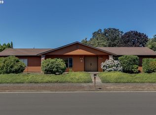 1418 Vera Dr, Springfield, OR 97477