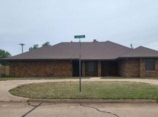901 Sutter Dr, Fairview, OK 73737