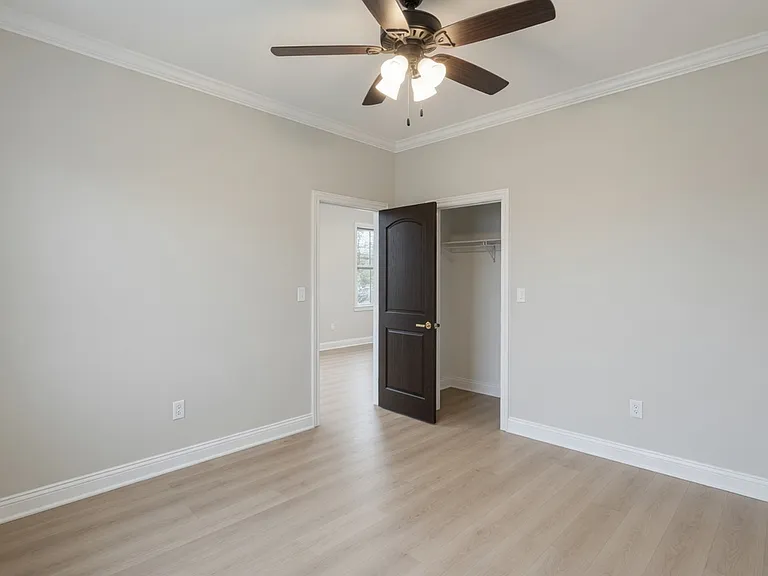 2552 S Central Park Ave #2 — Photo 7