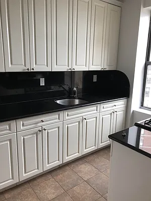 Rented by Uptown Flats LLC | media 1