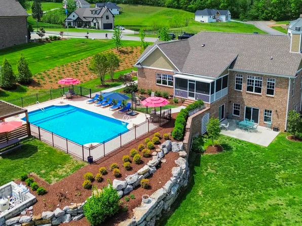 1217 Ballentrace Blvd, Lebanon, TN 37087