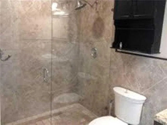 3 bed, 2.0 bath, 1414 sqft, $3,250 — Photo 4