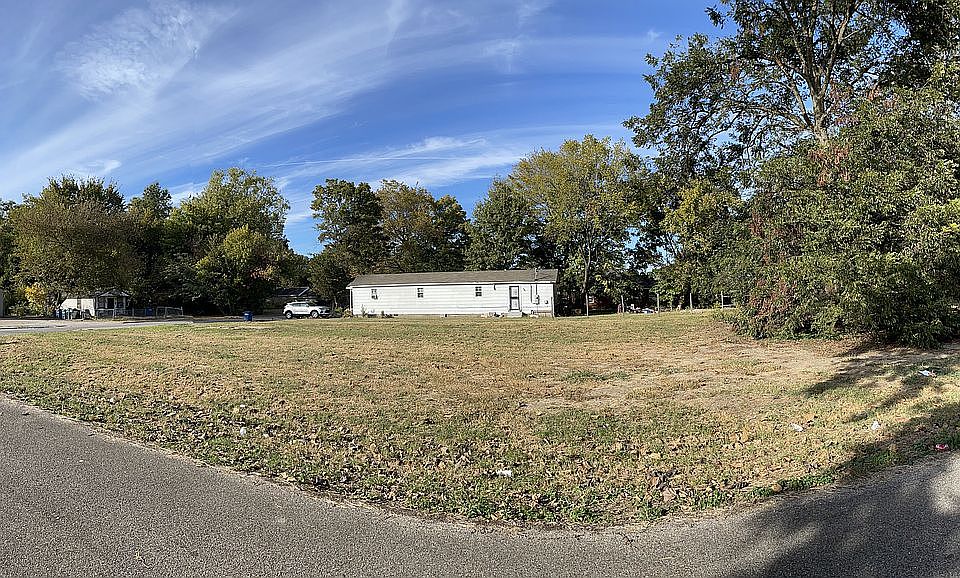 2nd image of 232 S 13th St