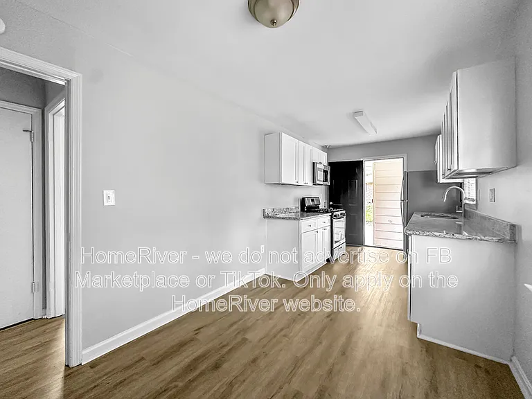 506 Shady Ln — Photo 8