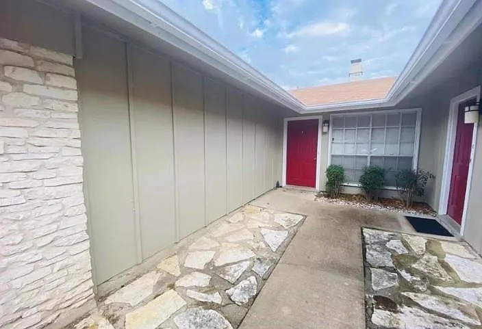 12317 Willow Wild Dr #B — Photo 1