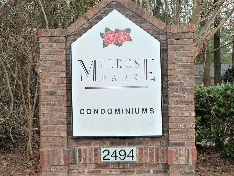 Melrose Park Condominiums - convenient location off of Savannah Highway