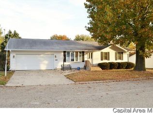 408 Columbian Dr, South Jacksonville, IL