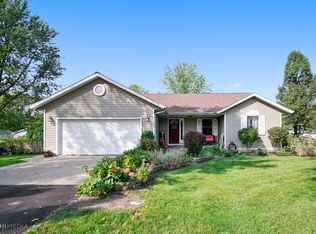 209 N Parls St, Essex, IL